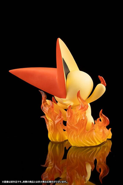 ARTFX J: Pokémon Black & White - Lucho & Victini 1/8